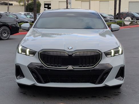Used 2024 BMW 530i w/ M Sport Package RWD image 3