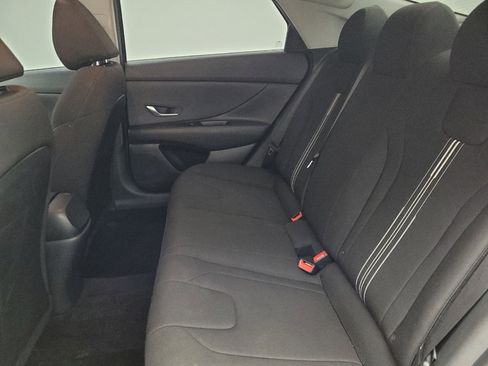 Used 2023 Hyundai Elantra SEL FWD image 18