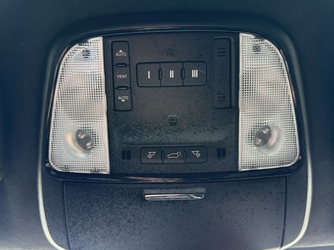 Used 2022 Dodge Durango R/T RWD image 34