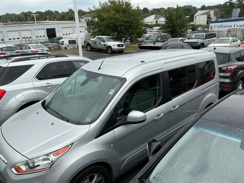 Used 2015 Ford Transit Connect Titanium FWD image 3