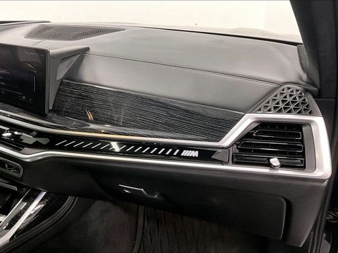 Certified 2023 BMW X7 M60i image 15