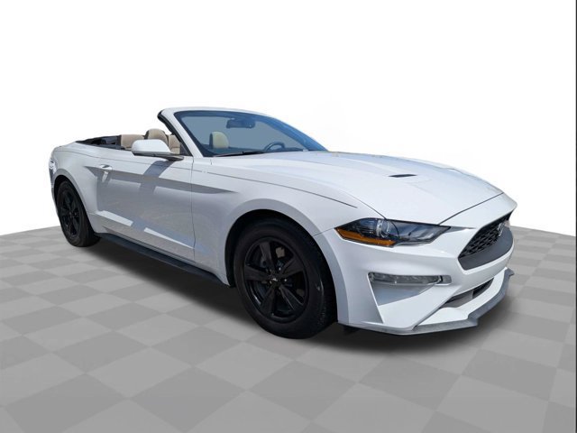 Used 2020 Ford Mustang Convertible RWD image 2