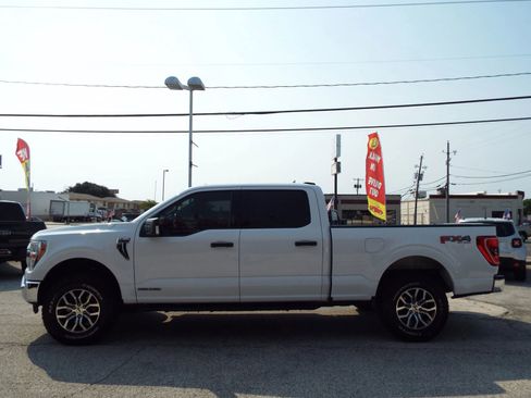 Used 2021 Ford F150 XLT w/ Equipment Group 301A Mid image 5