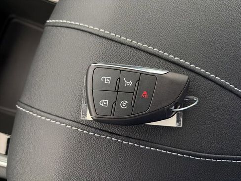 New 2026 Chevrolet Traverse LT w/ Driver Confidence Package image 23