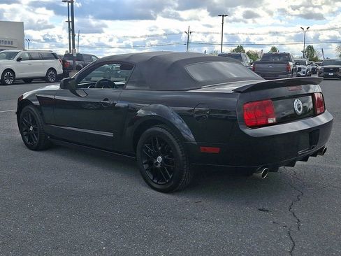 Used 2007 Ford Mustang GT Premium RWD image 4