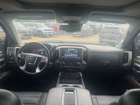 Used 2018 GMC Sierra 1500 Denali w/ Denali Ultimate Package image 19