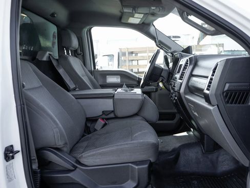 Used 2017 Ford F550 2WD Regular Cab Super Duty image 39