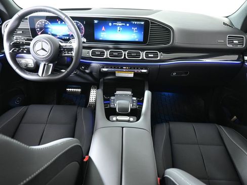 New 2026 Mercedes-Benz GLS 450 4MATIC image 4