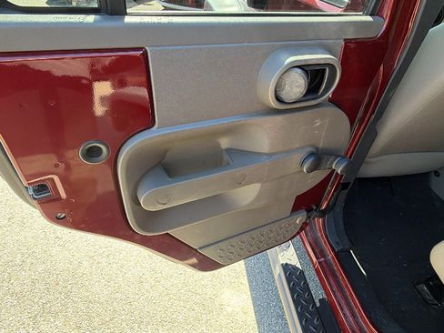 Used 2007 Jeep Wrangler X image 22