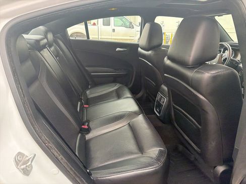 Used 2017 Dodge Charger SXT w/ AWD Plus Group image 8