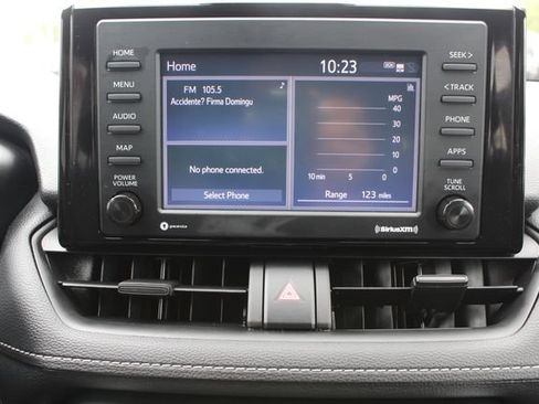 Certified 2022 Toyota RAV4 XLE FWD image 40