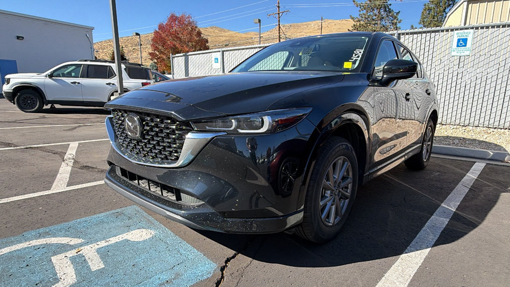 Used 2025 MAZDA CX-5 AWD 2.5 S w/ Preferred Package image 4