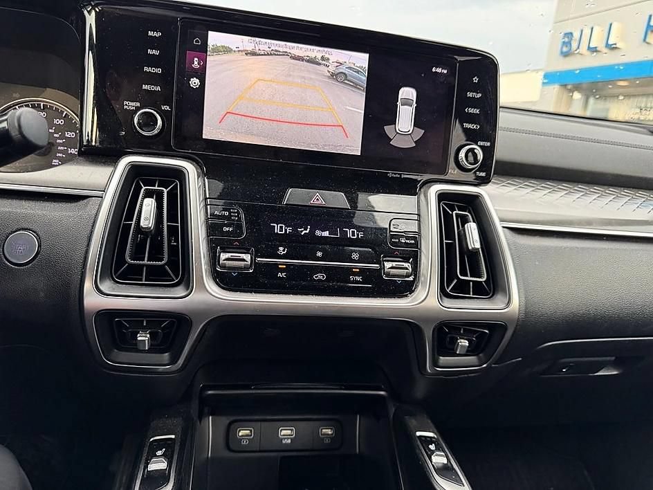 Used 2022 Kia Sorento S w/ Panoramic Sunroof Package FWD image 14
