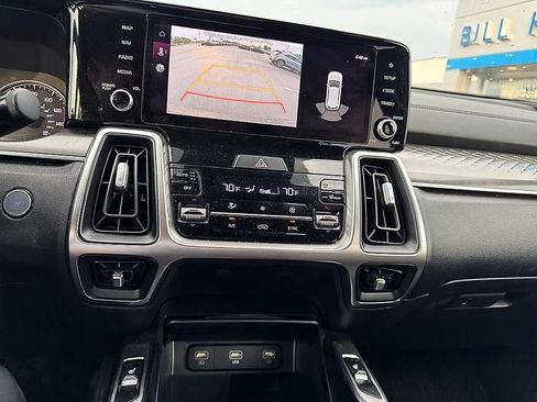 Used 2022 Kia Sorento S w/ Panoramic Sunroof Package FWD image 14