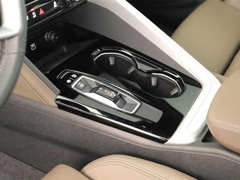 New 2025 Audi Q5 2.0T Premium Plus image 17