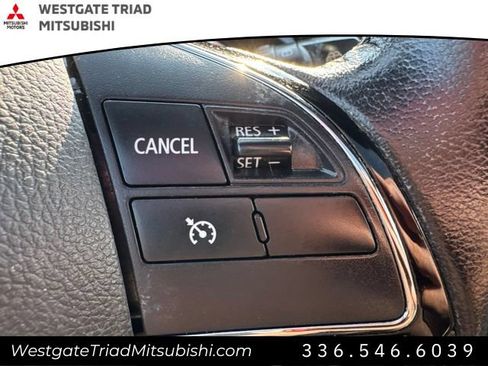 Used 2018 Mitsubishi Outlander LE AWD/4WD image 11