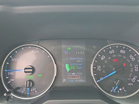 Certified 2022 Toyota RAV4 XLE Premium AWD/4WD image 18