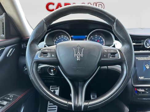 Used 2017 Maserati Quattroporte S GranSport Q4 AWD/4WD image 26