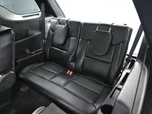 Used 2022 Ford Explorer ST w/ Equipment Group 401A AWD/4WD image 16