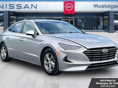 Used 2023 Hyundai Sonata SE FWD image 1