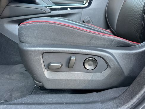 Used 2022 Buick Envision Essence w/ Sport Touring Package image 14