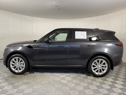 Used 2023 Land Rover Range Rover Sport SE image 3