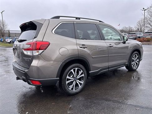 Used 2019 Subaru Forester Limited w/ Popular Package #3 image 3