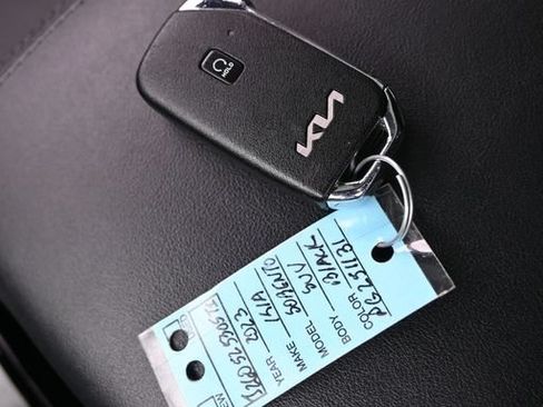 Used 2023 Kia Sorento SX Prestige AWD/4WD image 35