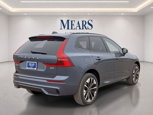 New 2026 Volvo XC60 B5 Plus w/ Protection Package Premier AWD/4WD image 5