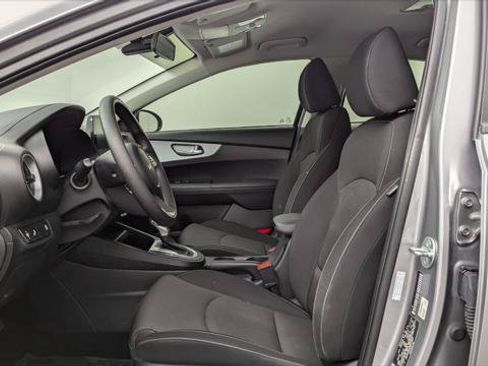 Used 2024 Kia Forte LXS w/ LXS Technology Package FWD image 14