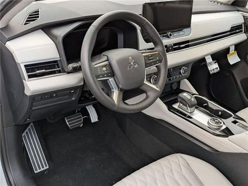 New 2026 Mitsubishi Outlander SEL AWD/4WD image 9