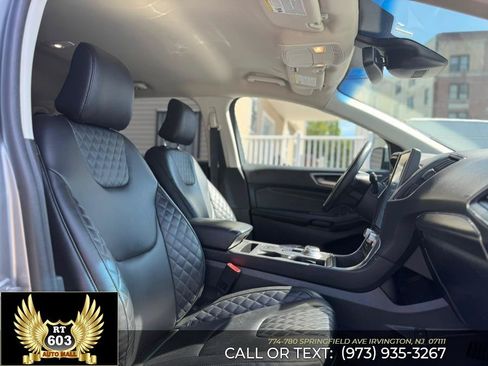 Used 2023 Ford Edge Titanium AWD/4WD image 17