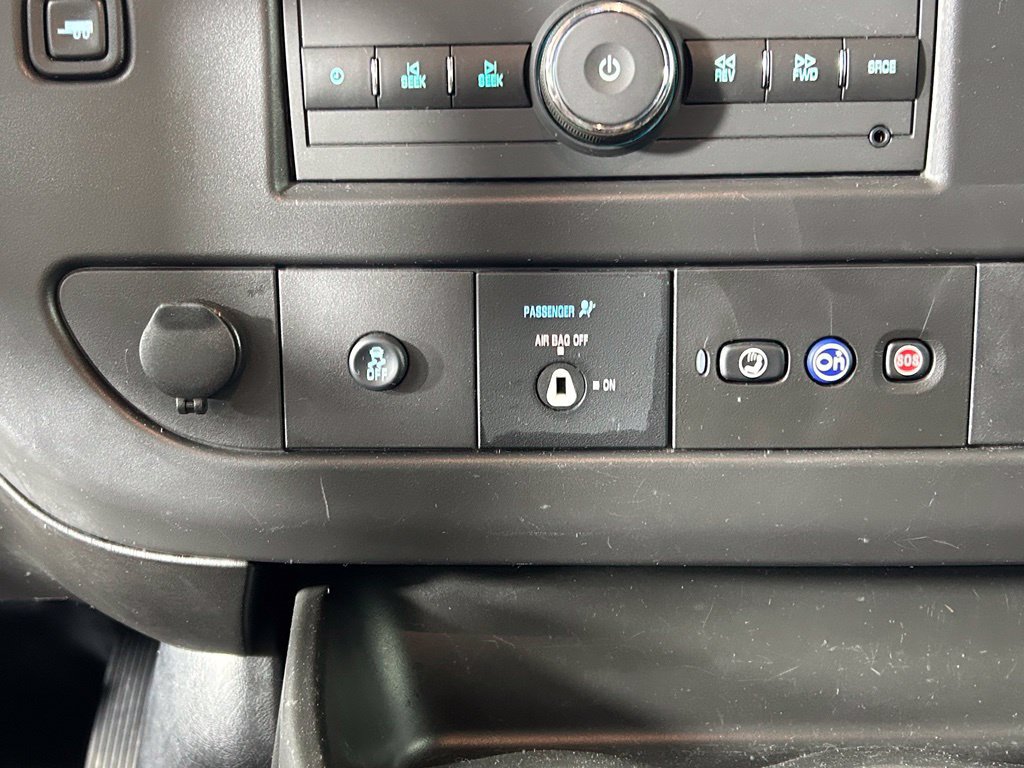 Used 2025 Chevrolet Express 2500 w/ Driver Convenience Package RWD image 18