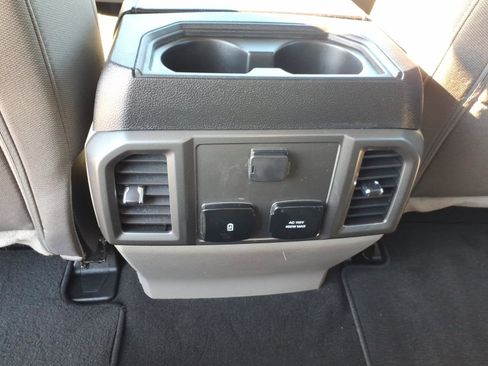 Used 2020 Ford F250 XLT w/ XLT Premium Package image 8