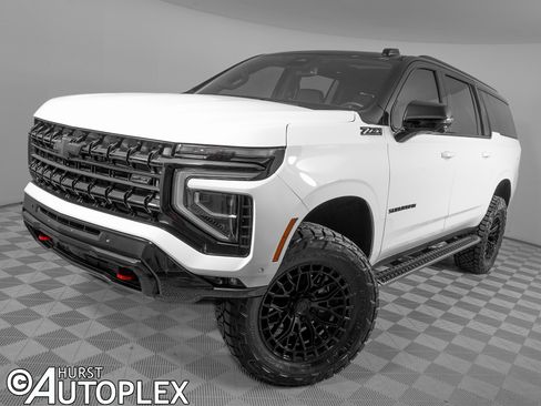 Used 2026 Chevrolet Suburban Z71 w/ Comfort Package image 1