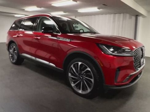 Used 2026 Lincoln Aviator Reserve w/ Illumination Package AWD/4WD image 2