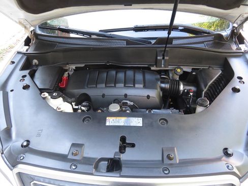 Used 2016 GMC Acadia SLT w/ Premium Edition image 33