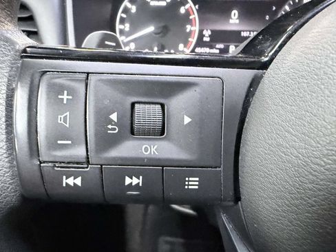 Certified 2021 Nissan Rogue SV AWD/4WD image 21