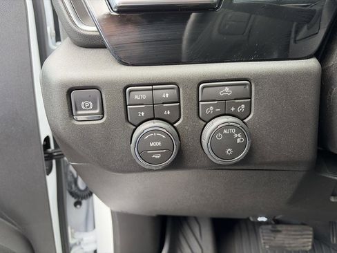 New 2026 Chevrolet Silverado 1500 LT AWD/4WD image 17