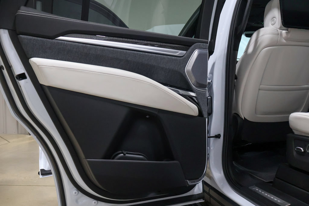 Used 2026 Cadillac Escalade V AWD/4WD image 52