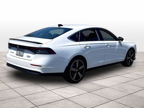 Used 2024 Honda Accord Sport image 14