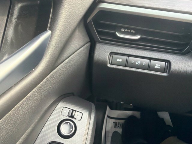 Used 2024 Nissan Altima 2.5 SV FWD image 22