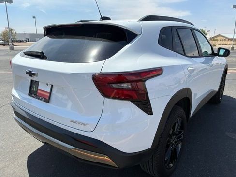 Used 2025 Chevrolet Trax ACTIV image 6