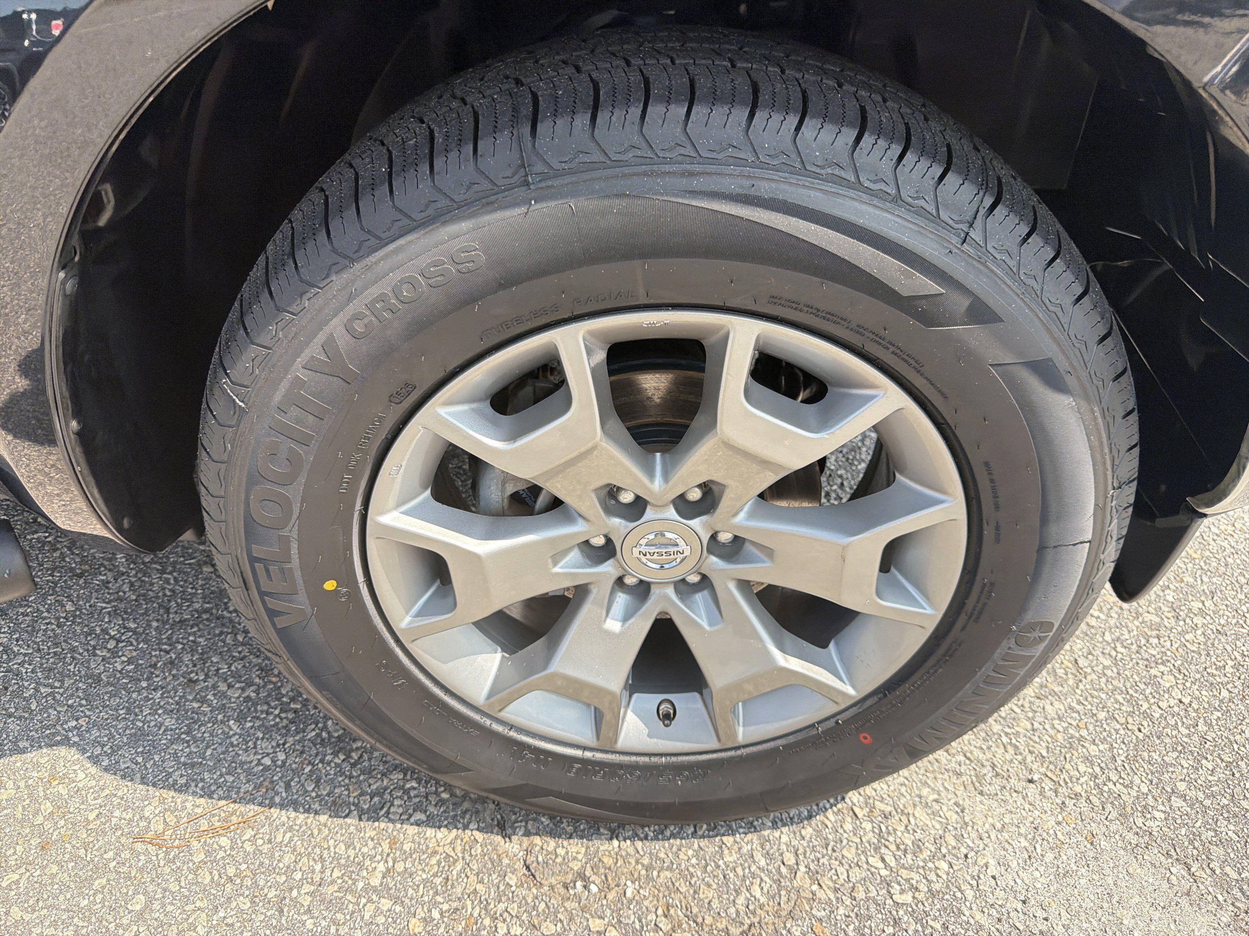 Used 2019 Nissan Frontier SL RWD image 21