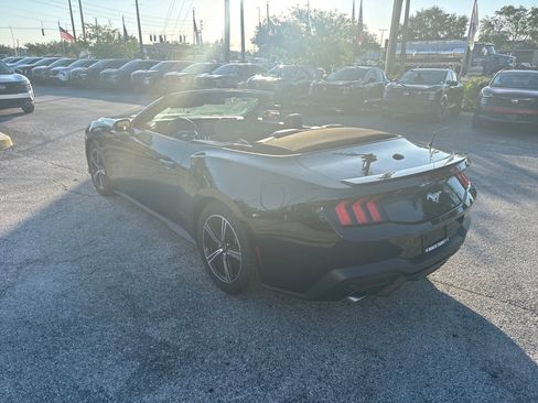 Used 2024 Ford Mustang Premium RWD image 9