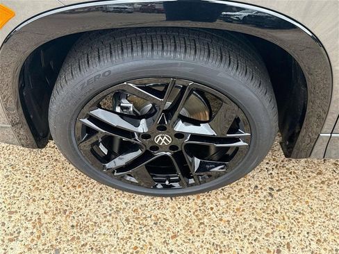 New 2026 Volkswagen Tiguan SE R-Line FWD image 6