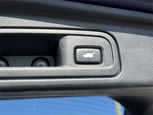 Used 2019 Honda Pilot Touring image 19