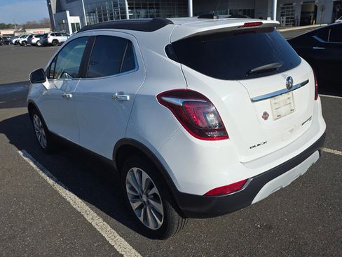 Used 2018 Buick Encore Preferred image 4