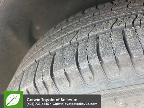 Used 2021 Chevrolet Blazer LT FWD image 27