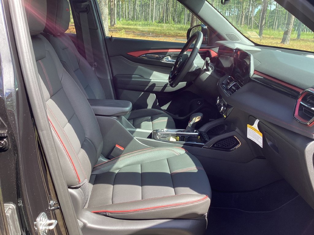 New 2026 Chevrolet TrailBlazer RS w/ Convenience Package FWD image 21